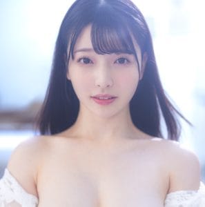 彩月七緒