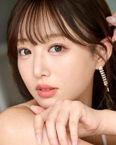 葉月まゆ